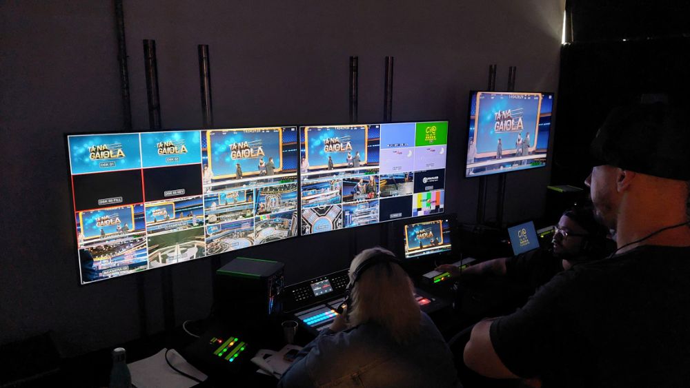Raid the Cage production gallery